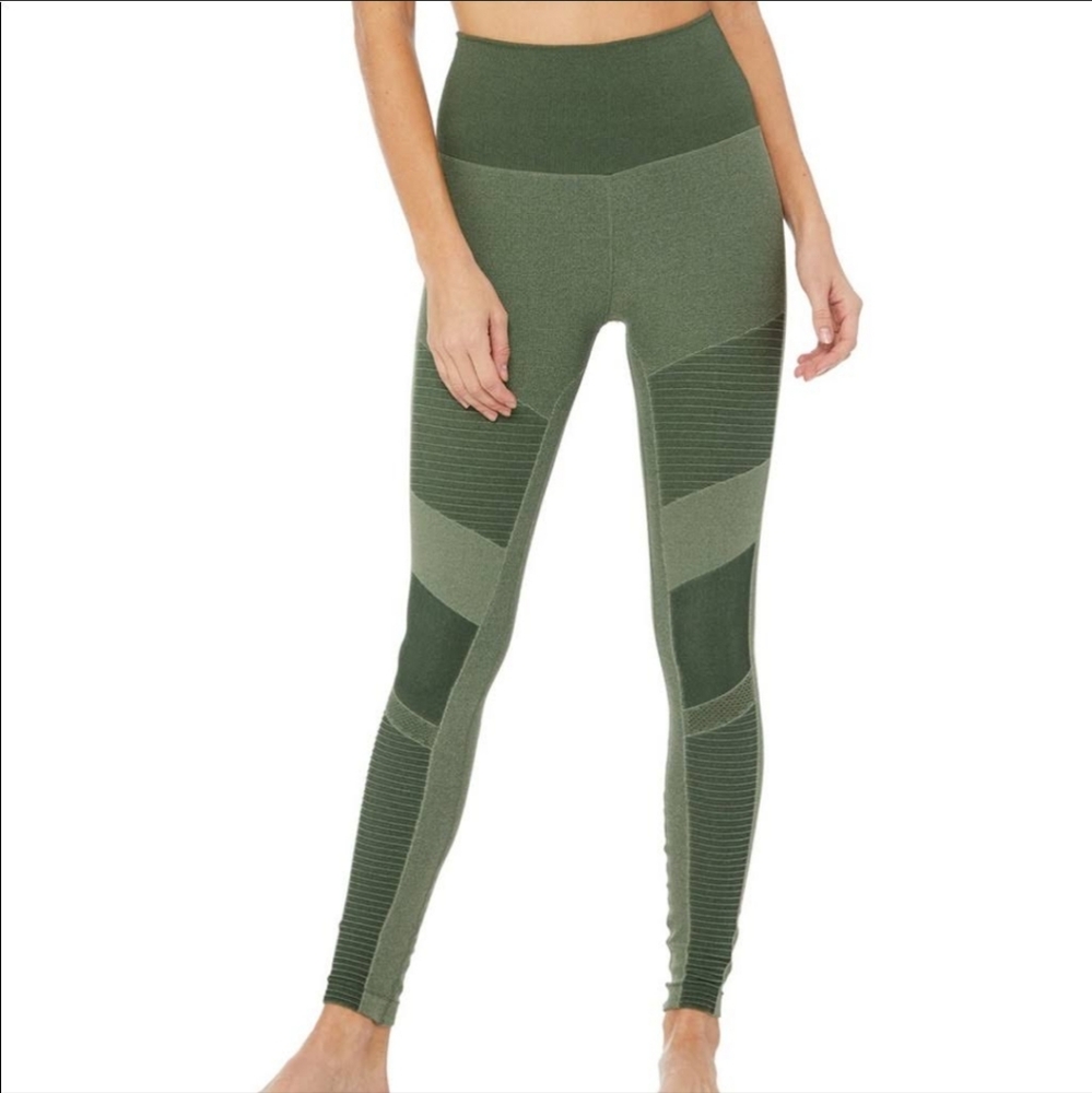 Alo Yoga High Waist Seamless Moto Legging Size Medium Color Dark Olive